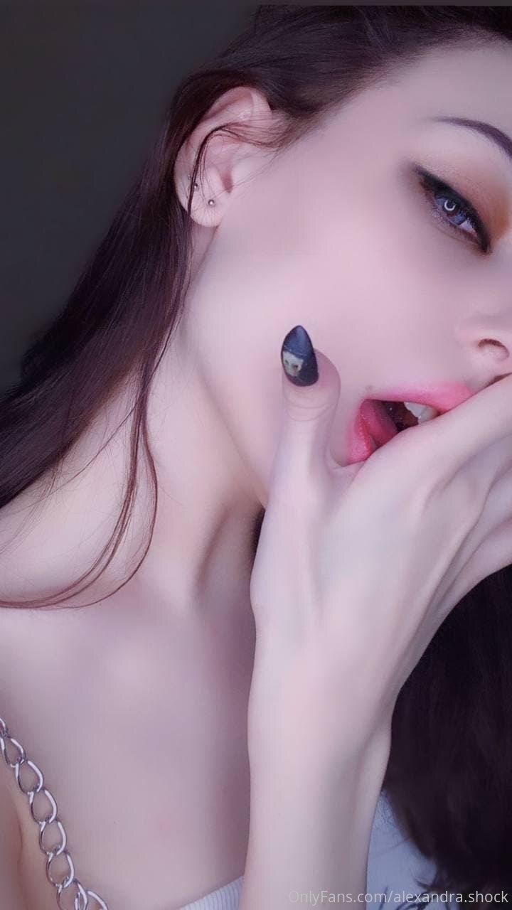 Fuites Nues OnlyFans de Sasha / alexandra_shock 1