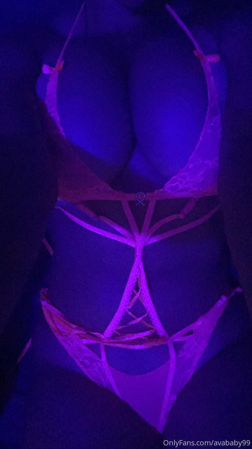 Fuites Nues OnlyFans ASIACANTHANG / Avababy99 / BUTEBRAT / VIRGINMARY99 1