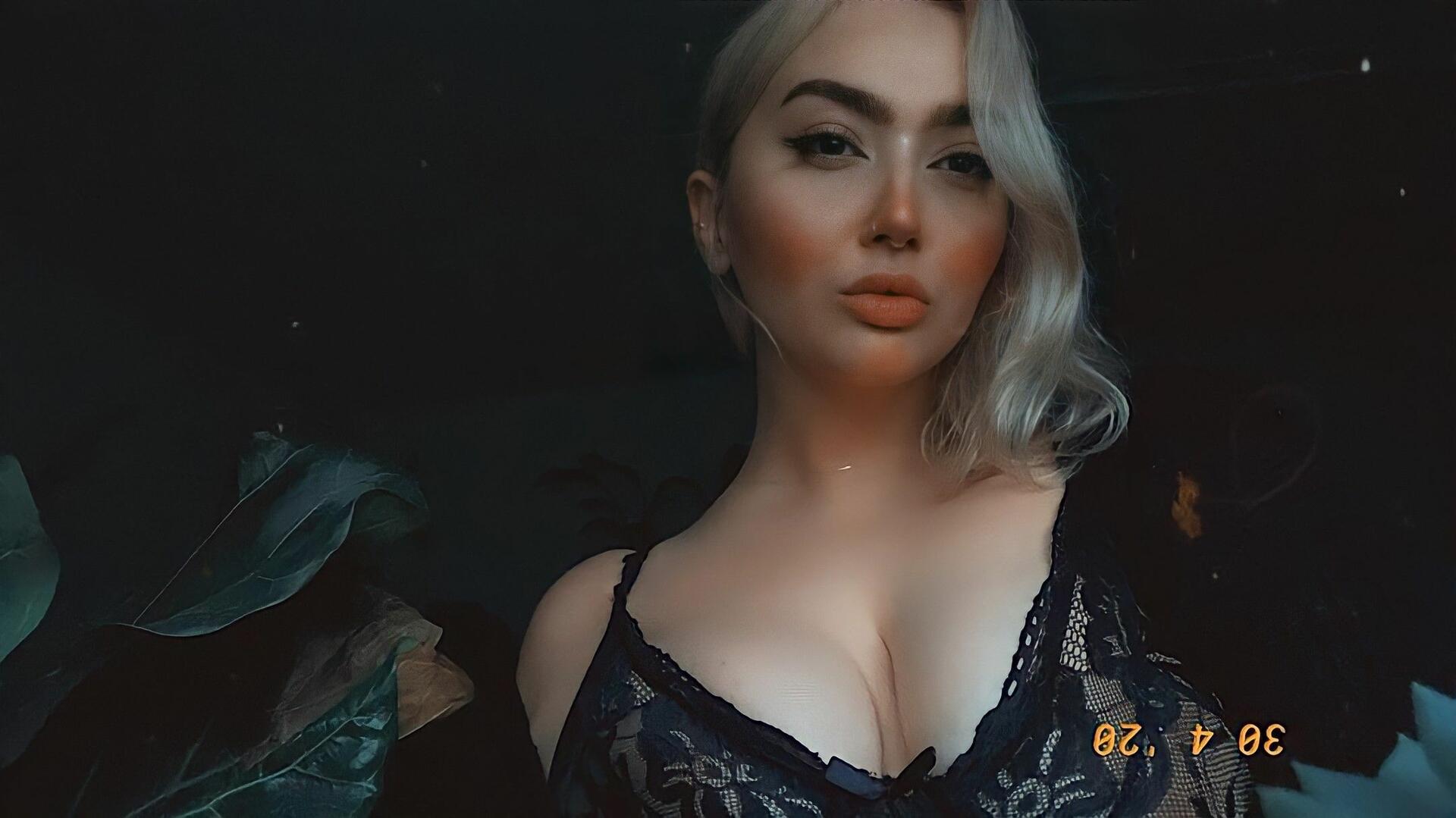 Fuites Nues de Bambi.Amby sur OnlyFans 1