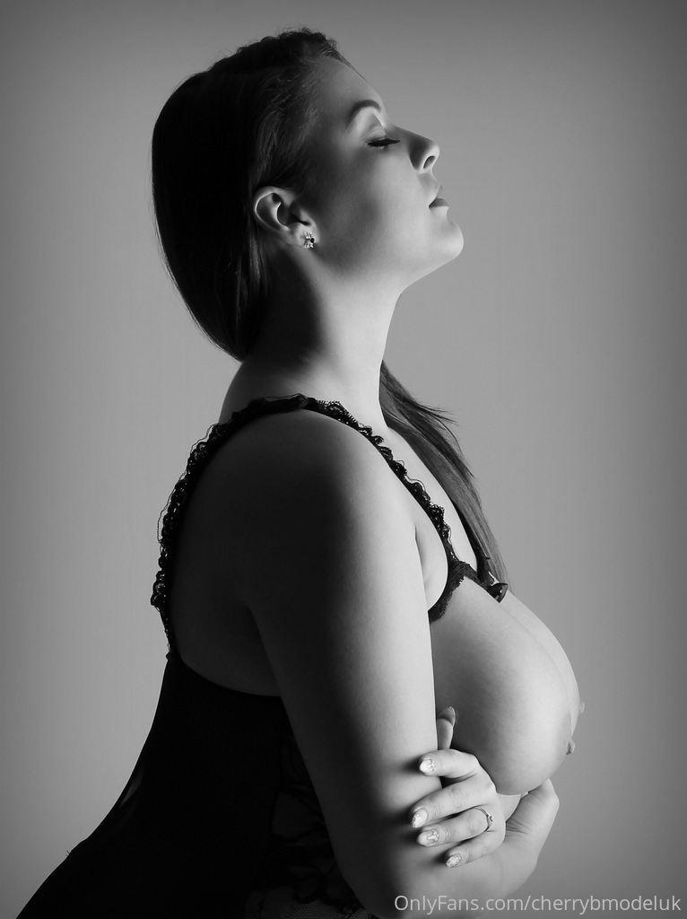 Cherry Blush / cherrybmodeluk Fuites Nude OnlyFans 1