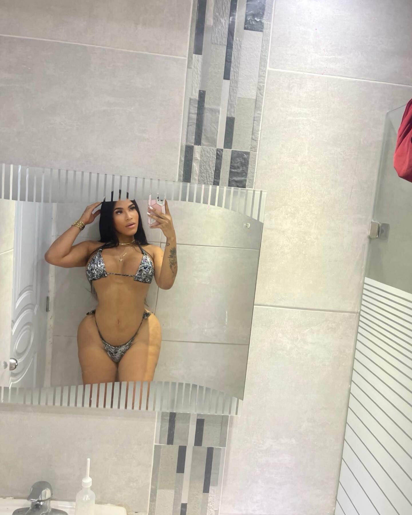 Fuites nues de Darlyn Castillo / darlyn0420 sur OnlyFans 1