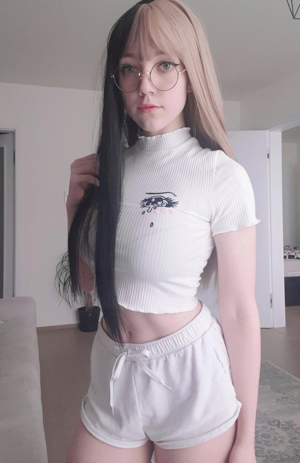 elles / ellesclub / elleslove Fuites Nues Patreon 1