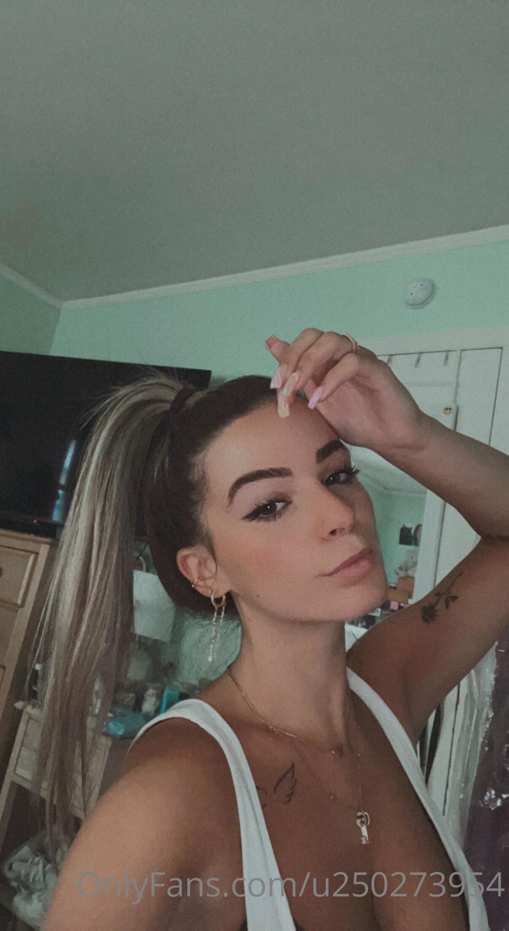 Fuites Nues OnlyFans de Kaitlyn Krems / Kaitlynkrems / kaitkrems 1
