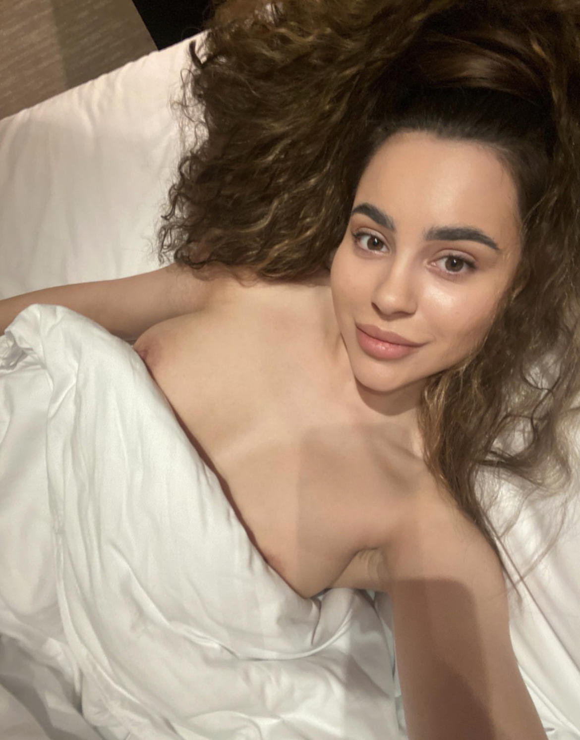 Fuites Nues de Karyna Kardelian / kardelian sur OnlyFans 1