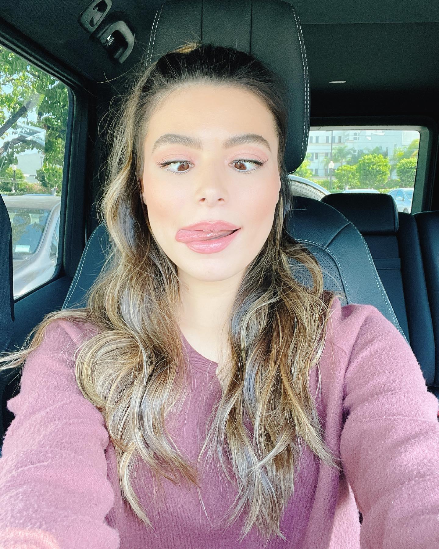 Miranda Cosgrove / onlyfanssz Fuites Nues OnlyFans 1