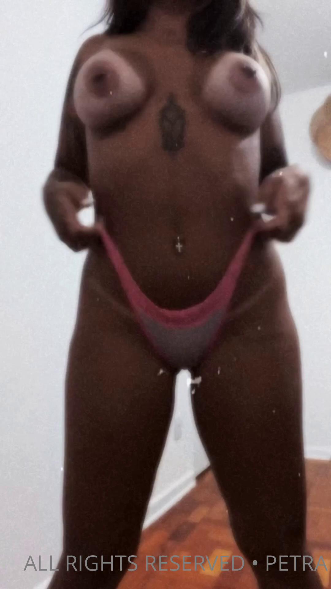 Fuites Nues OnlyFans de Petra Mattar / petramattar 1