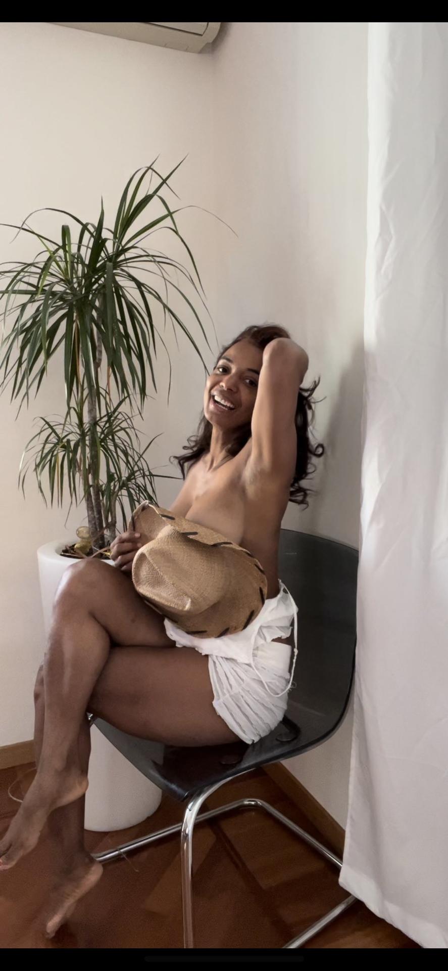 Rina Luna Rivera / lunarr25 Fuites Nues OnlyFans 1