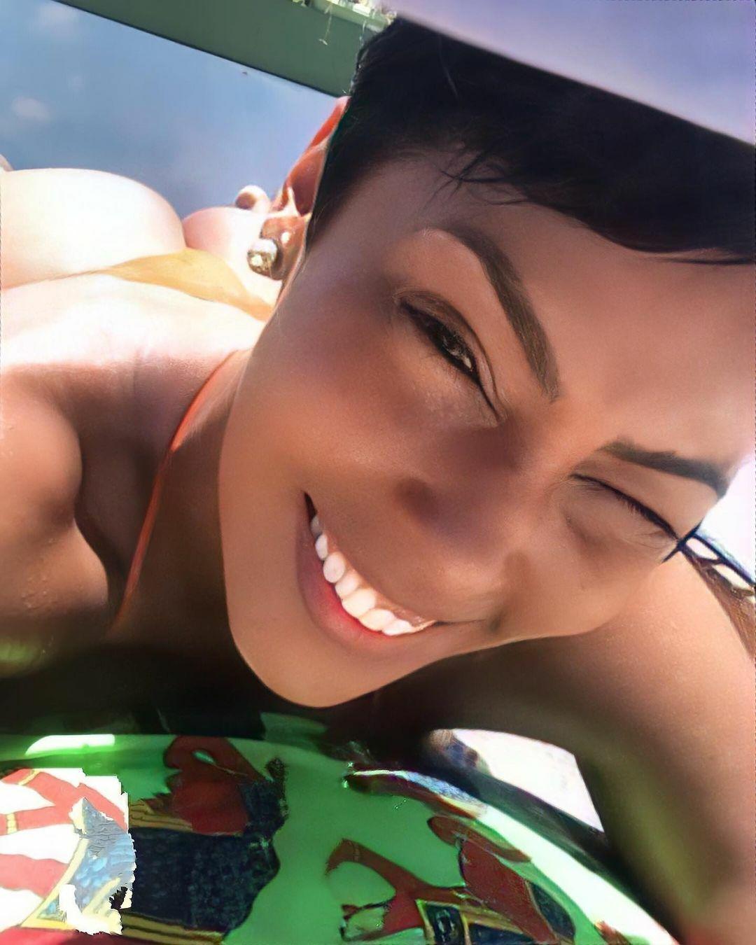 Rosiane Pinheiro / rosypinheirotrans Fuites nues OnlyFans 1