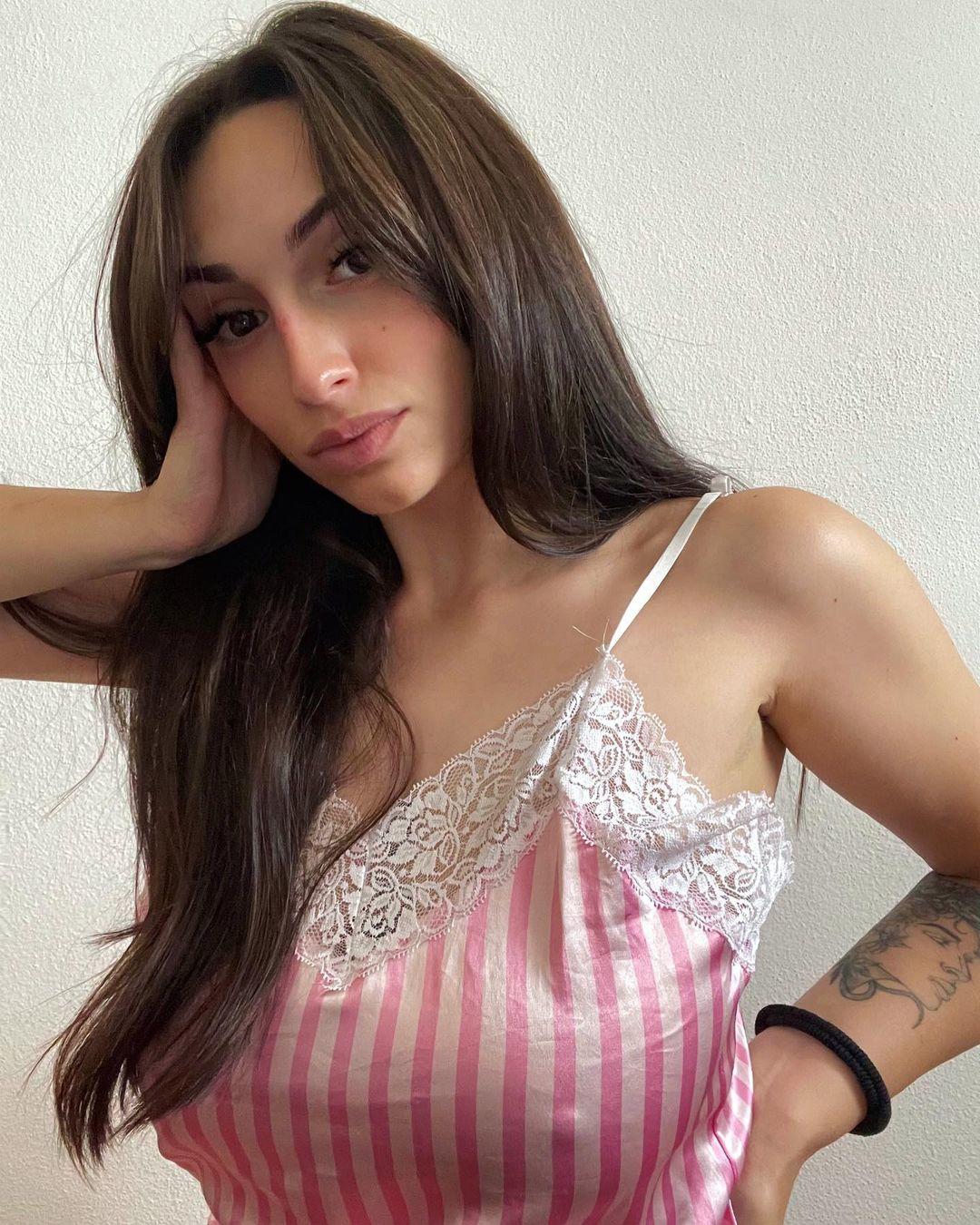 Fuites Nues de Sara Secciss / sarapiras OnlyFans 1