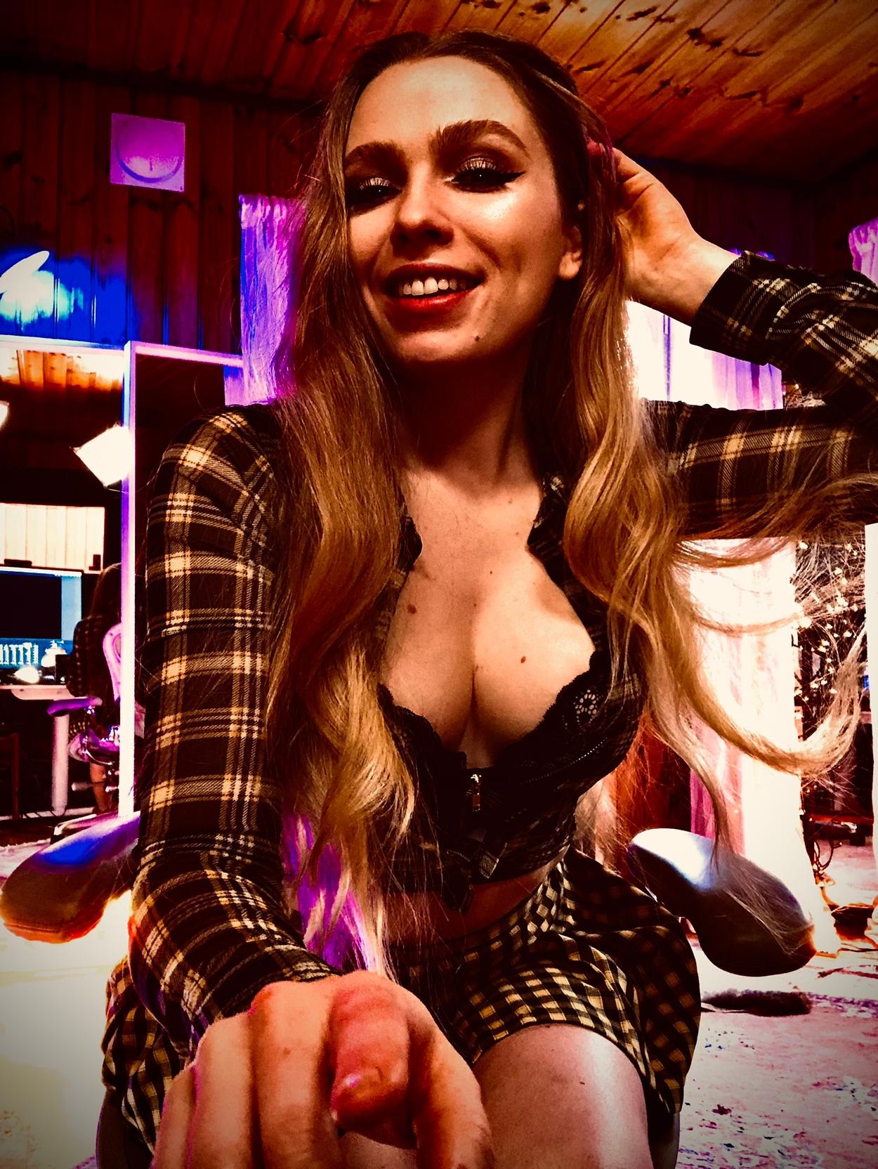 Fuites nues Patreon de Siris / sirililia 1