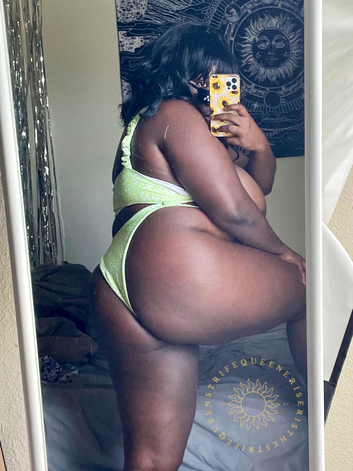 Fuites Nues de Strifequeeneris sur OnlyFans 1