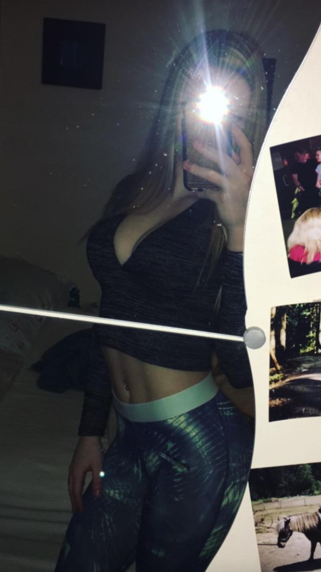 Taylor Flewin / taylorwhitetv Fuites Nues OnlyFans 1