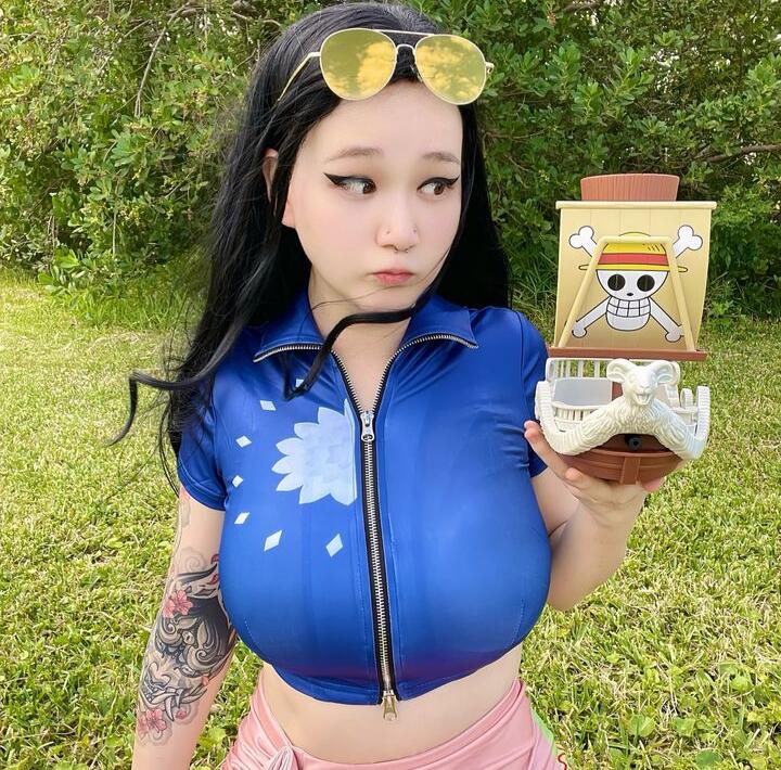 lilazntys / yuricosplayer / yurihimecosplay Fuites nues OnlyFans 1