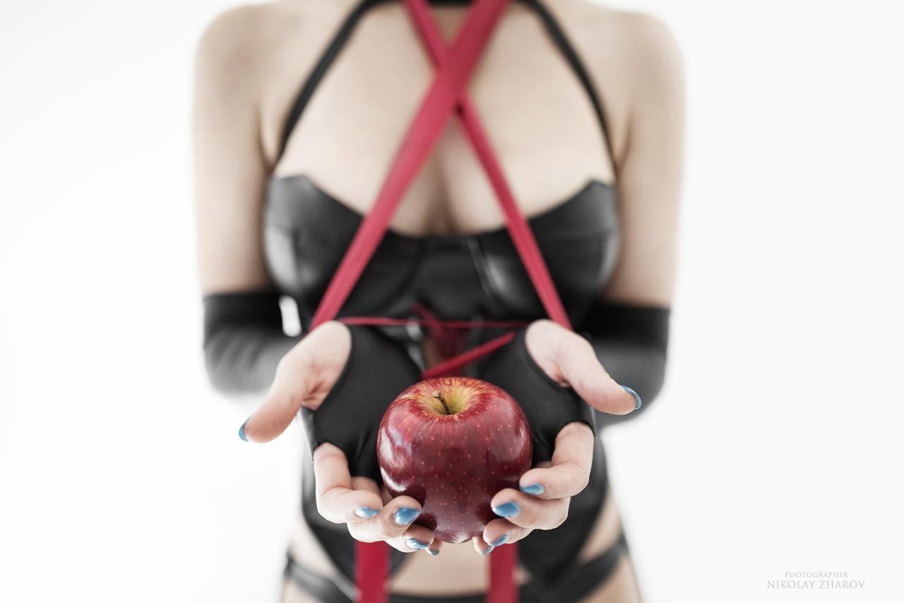 Fuites Nues OnlyFans de Zoe Volf Cosplay / zoevolfcos 1