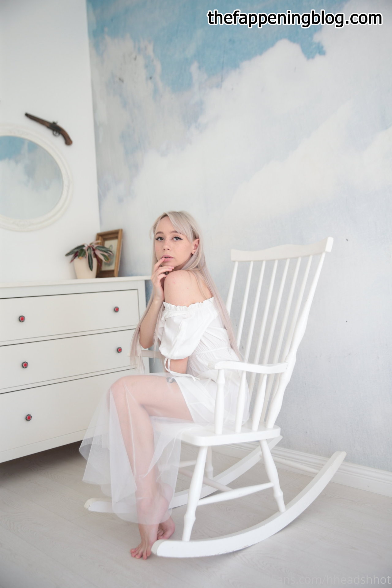 hheadshhot aka AliceBong Leaked Photo 46