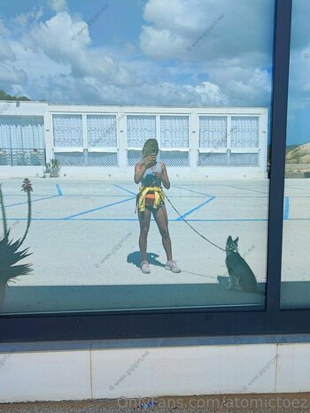 atomictoez / atomictoezz Fuites Nues OnlyFans Photo 9