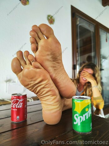 atomictoez / atomictoezz Fuites Nues OnlyFans Photo 26