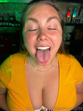 brookesbiglife / bestlifebybrooke Fuites Nues OnlyFans Photo 4