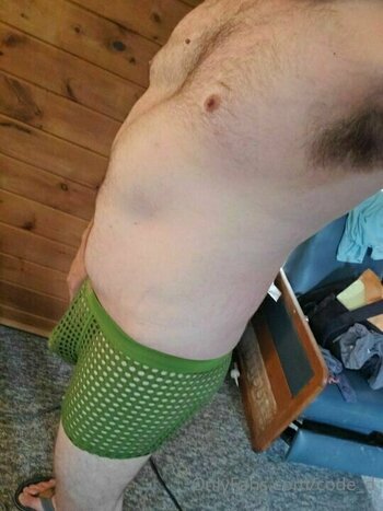 code_d Fuites Nues Photo 2