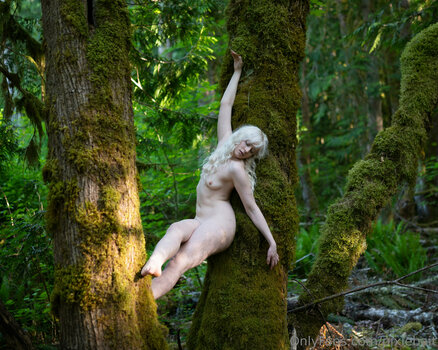 pixiebait Fuites Nues Photo 1