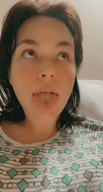 rubytransbb Fuites Nues Photo 17