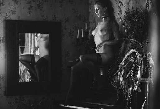 thinloth / slohour Fuites Nues OnlyFans Photo 12