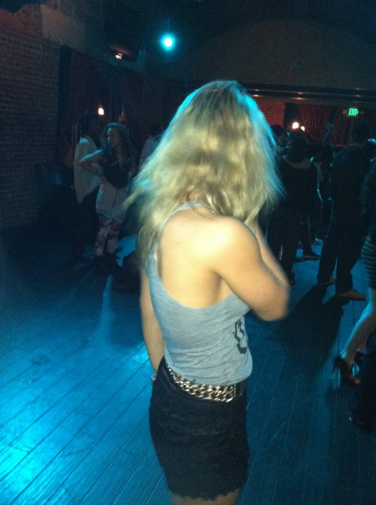 Janelle Ginestra Nue 09