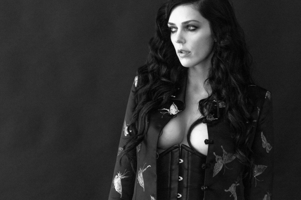 Adrianne Curry Naked 059