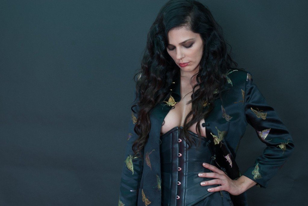 Adrianne Curry Naked 081