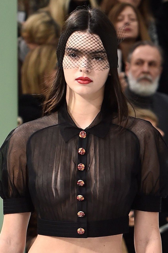 Seins de Kendall Jenner 09