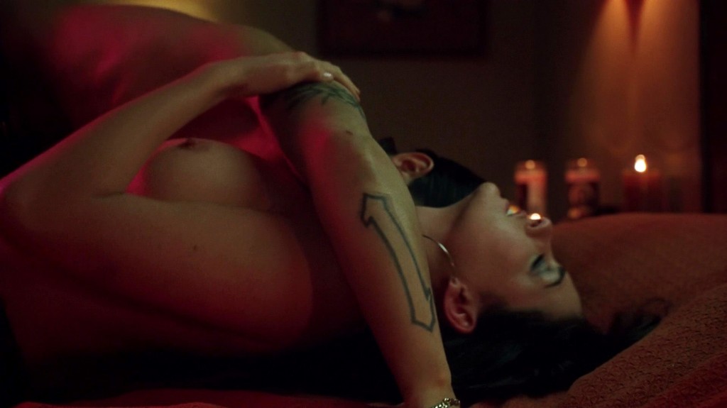 Anne Hathaway Nude 6