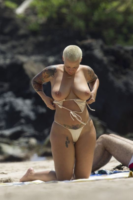 Amber Rose Topless 08