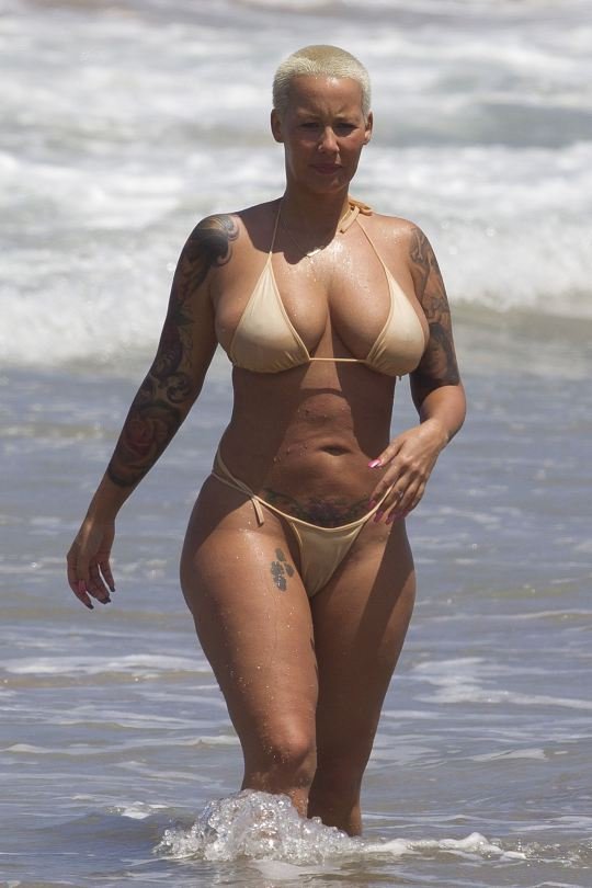 Amber Rose Topless 15