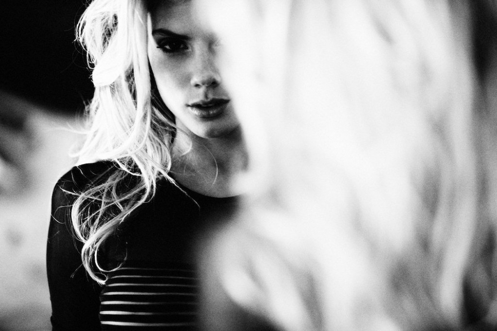 Charlotte McKinney Naked 03