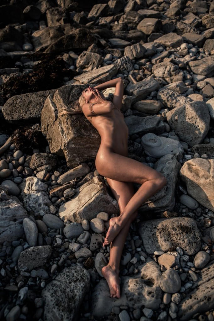 Heather Carr Nue 06