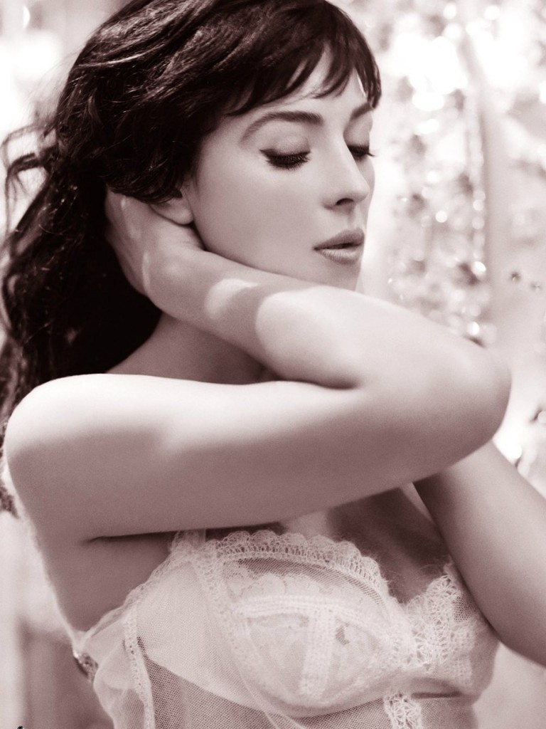 Monica Bellucci Nue 03