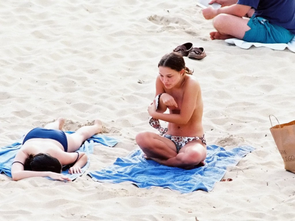Natalie Portman Topless 09