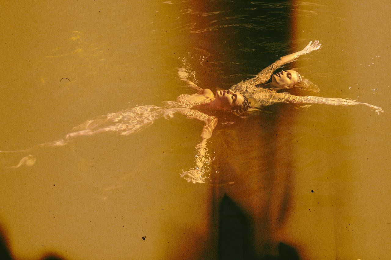 Berit-Birkeland-River-Liana-Yasmina-Jones-Nude-2