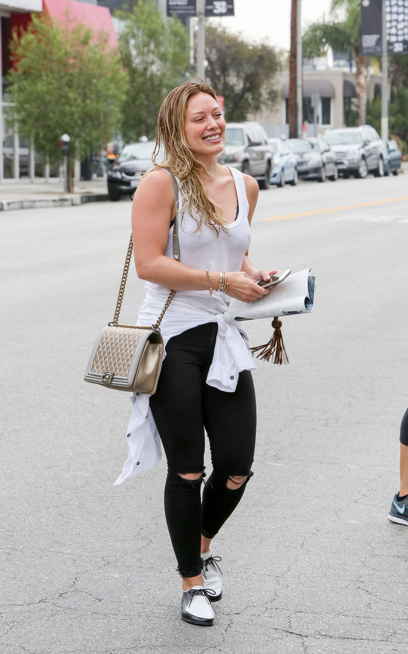 Hilary-Duff-Pokies-Pokies-2