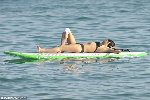 Michelle-Rodriguez-en-bikini-7