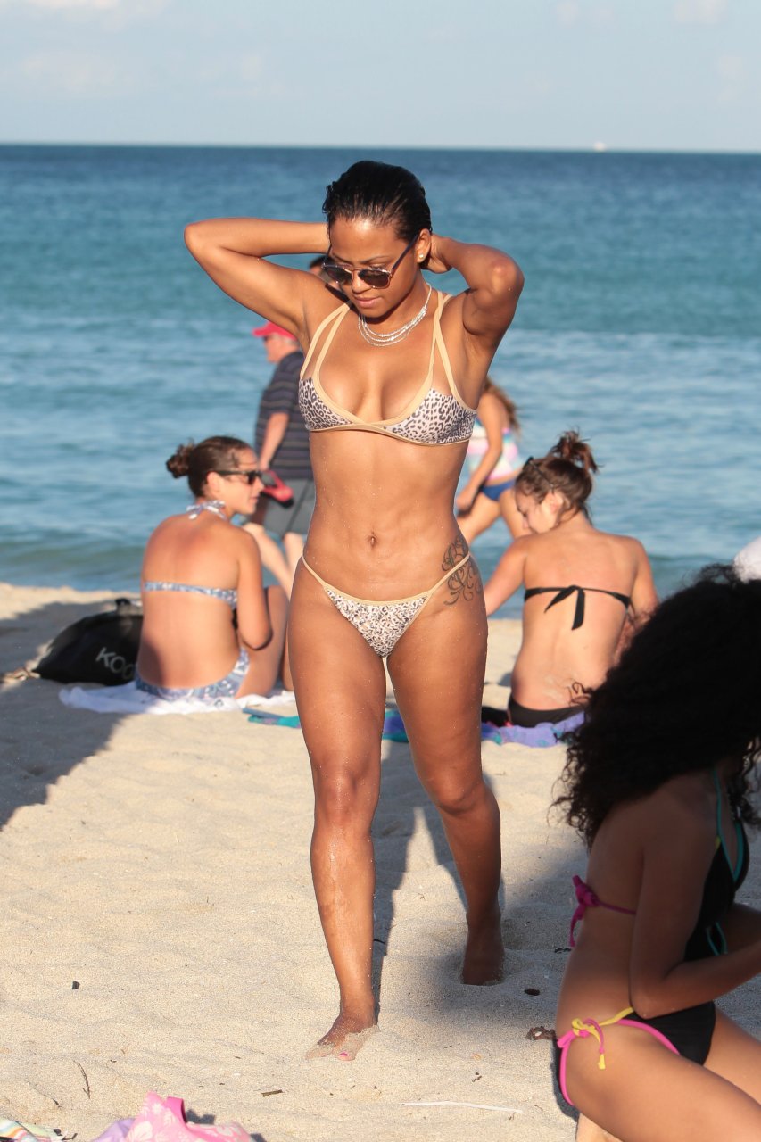 Christina-Milian-en-bikini-3