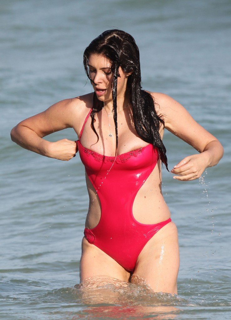Brittny-Gastineau-en-maillot-de-bain-11