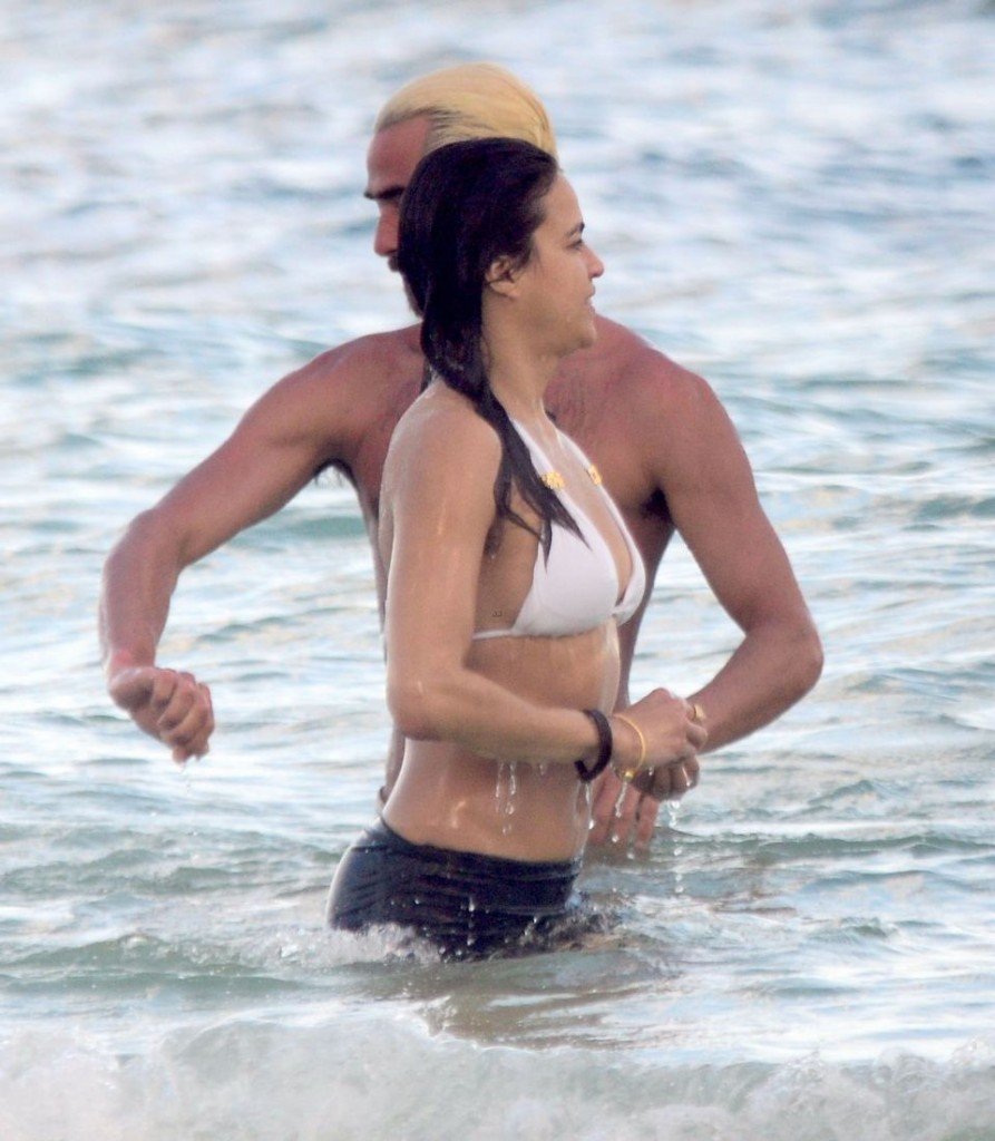 Michelle-Rodriguez-Sexy-12
