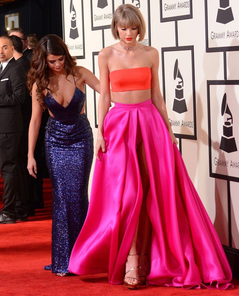 Selena-Gomez-Taylor-Swift-Sexy-115