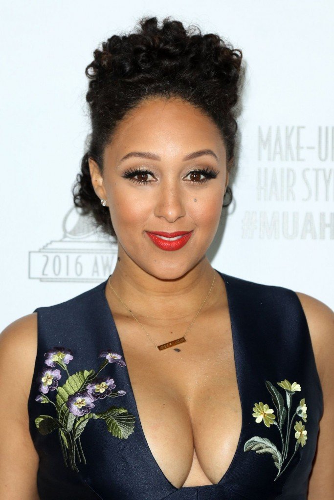 Tamera-Mowry-Cleavage-1