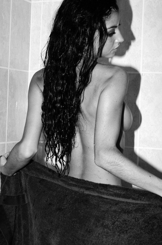 Emilie Payet Sexy & Topless-7