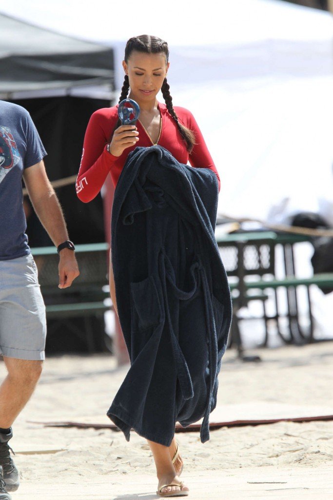 Ilfenesh Hadera en maillot de bain8