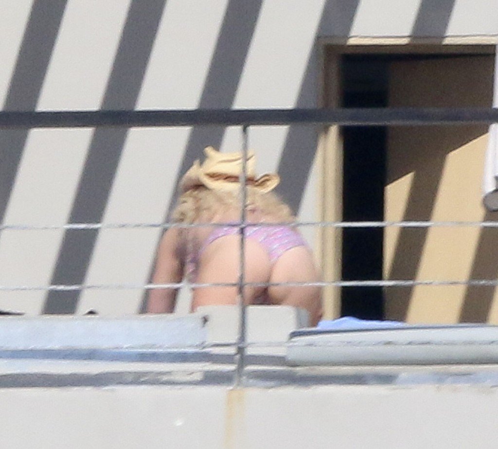 Jessica Simpson Sexy 42