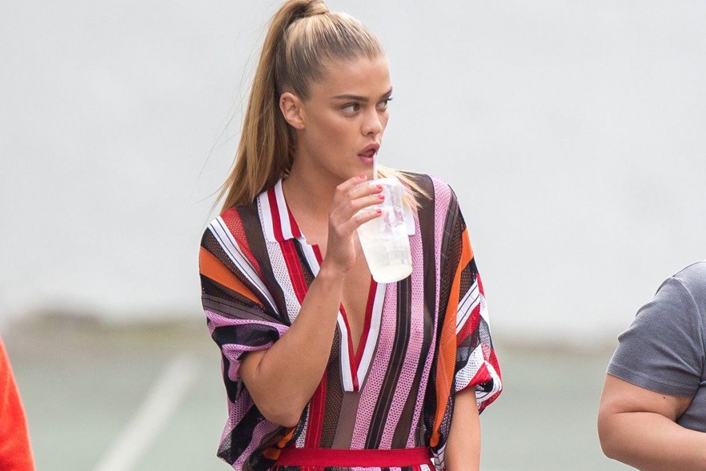 Nina Agdal Transparente 7
