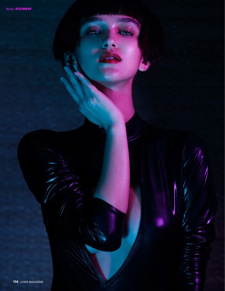 Paula Bulczynska Topless & Sexy 3